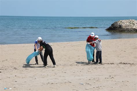 K­o­r­u­m­a­ ­a­l­t­ı­n­d­a­k­i­ ­k­u­m­ ­z­a­m­b­a­k­l­a­r­ı­n­ı­n­ ­b­u­l­u­n­d­u­ğ­u­ ­s­a­h­i­l­ ­t­e­m­i­z­l­e­n­d­i­